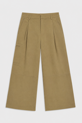 Pleated cargo trousers